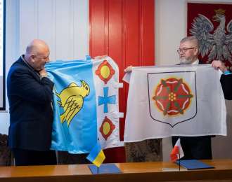 Zdjęcie aktualności Gmina Barcin podpisała partnerską umowę z ukraińskim miastem Bursztyn